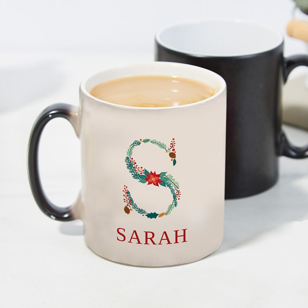 Personalisierbare Tasse mit winterlichem Monogramm