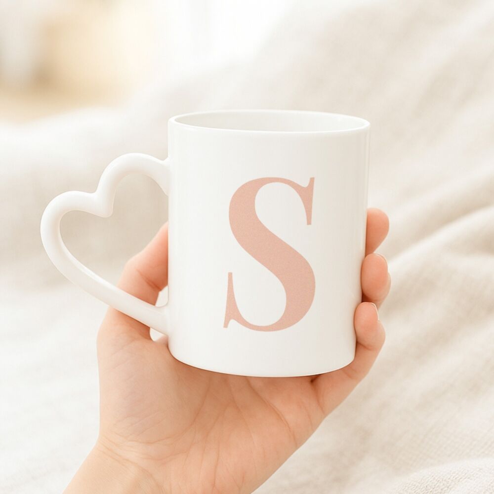 Personalisierte Wichtelgeschenk Tasse mit Monogramm-Design