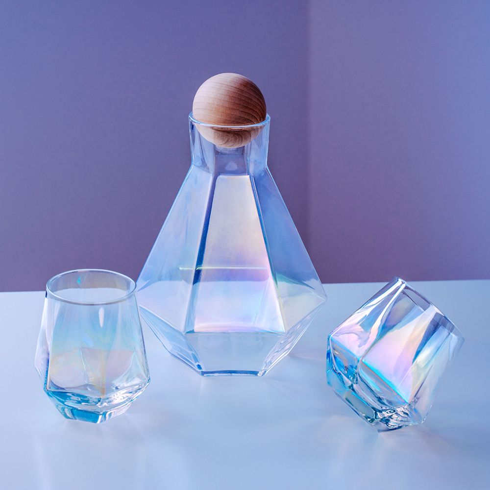 Dekanter-Set in Diamant-Form