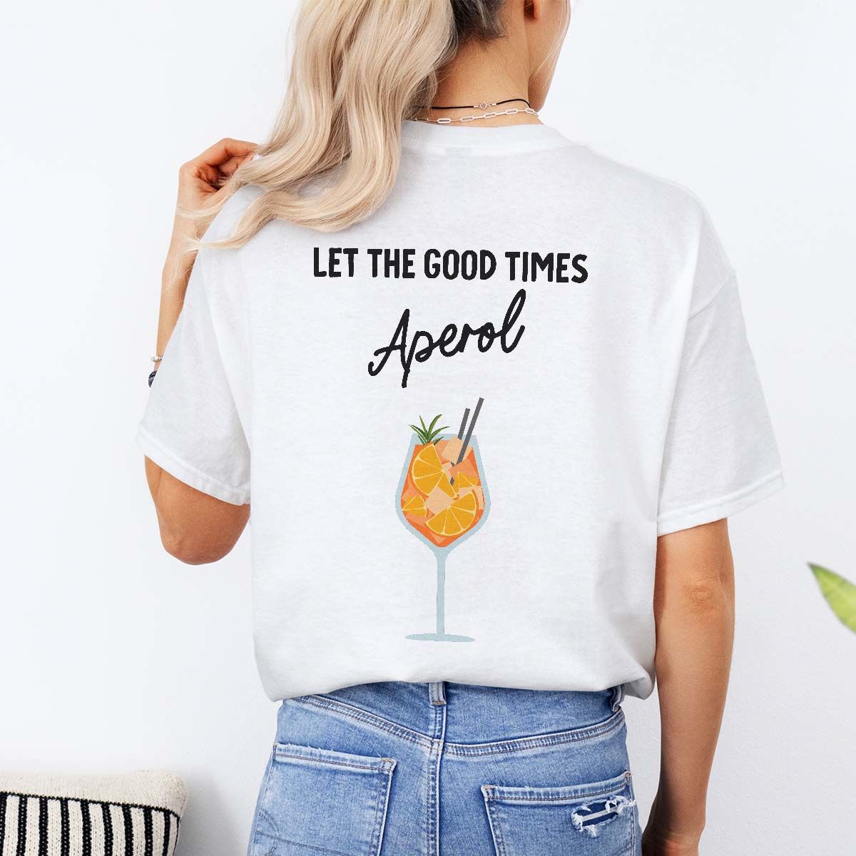 Personalisierbares T-Shirt mit Aperol Glas und Text