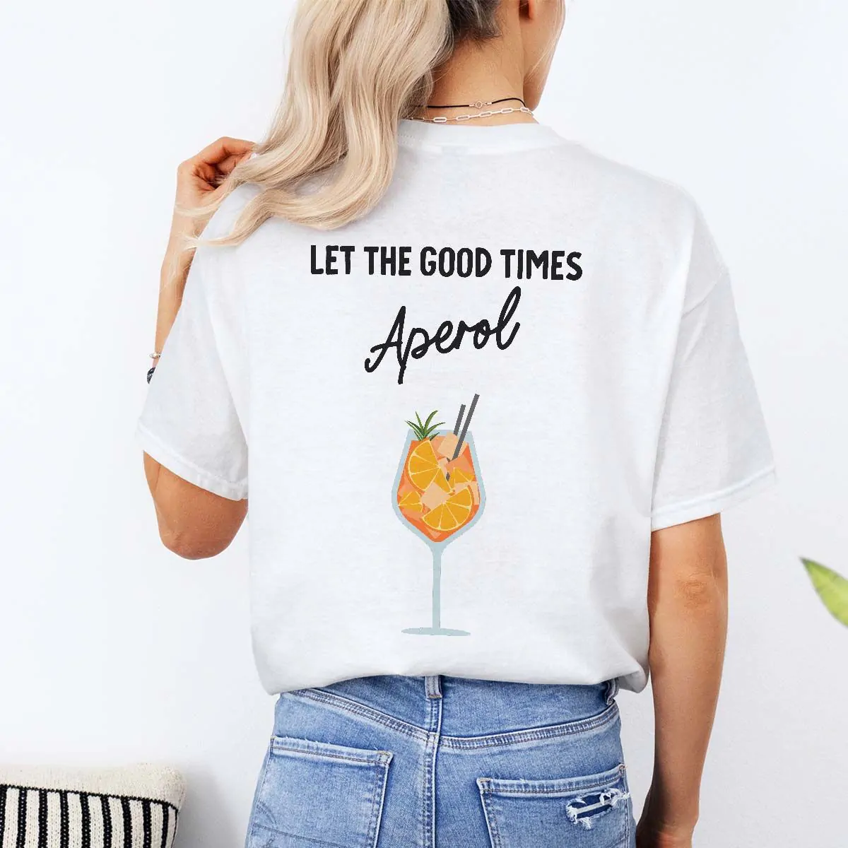 Personalisierbares T-Shirt mit Aperol Glas und Text