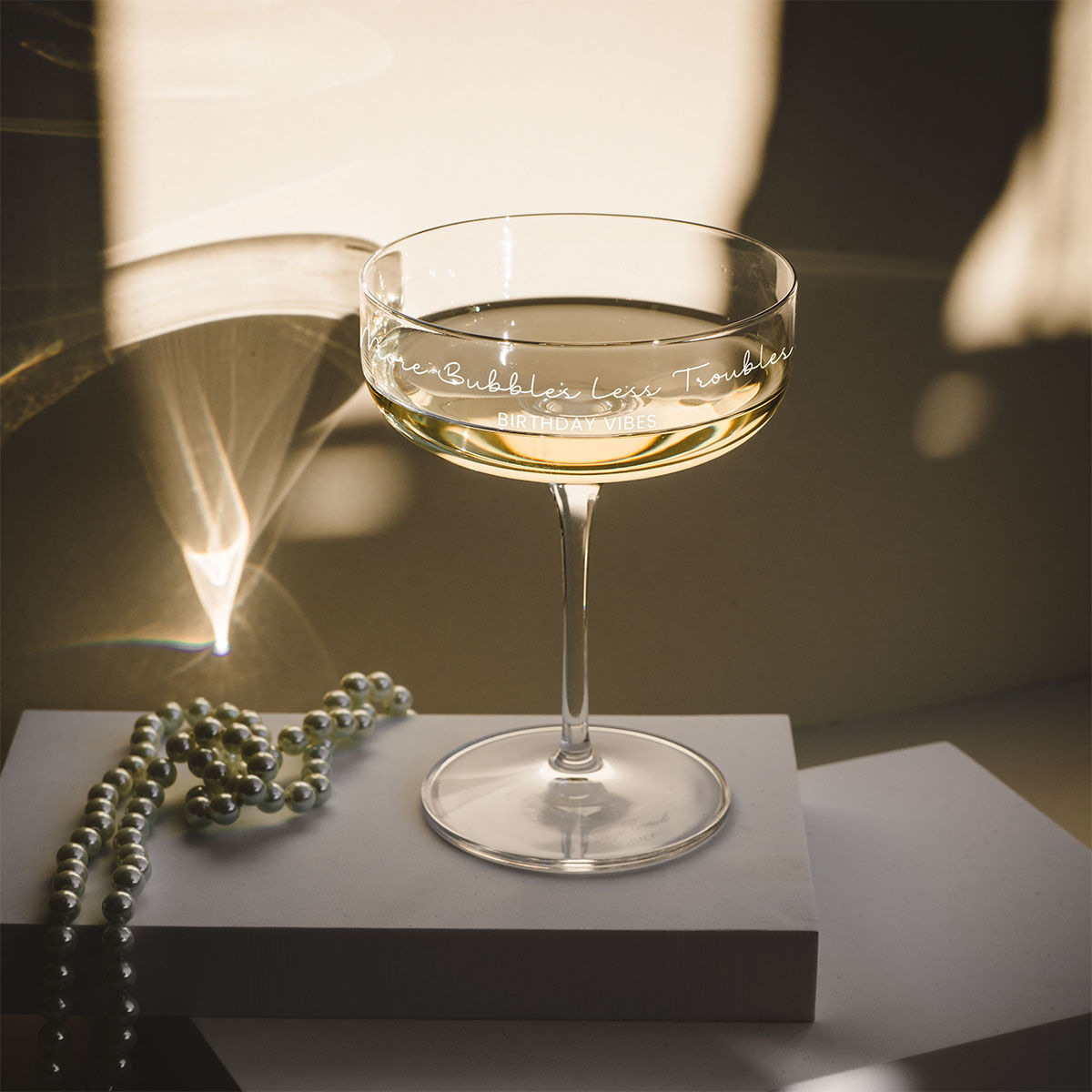 Personalisierbare Champagnerschale mit Text