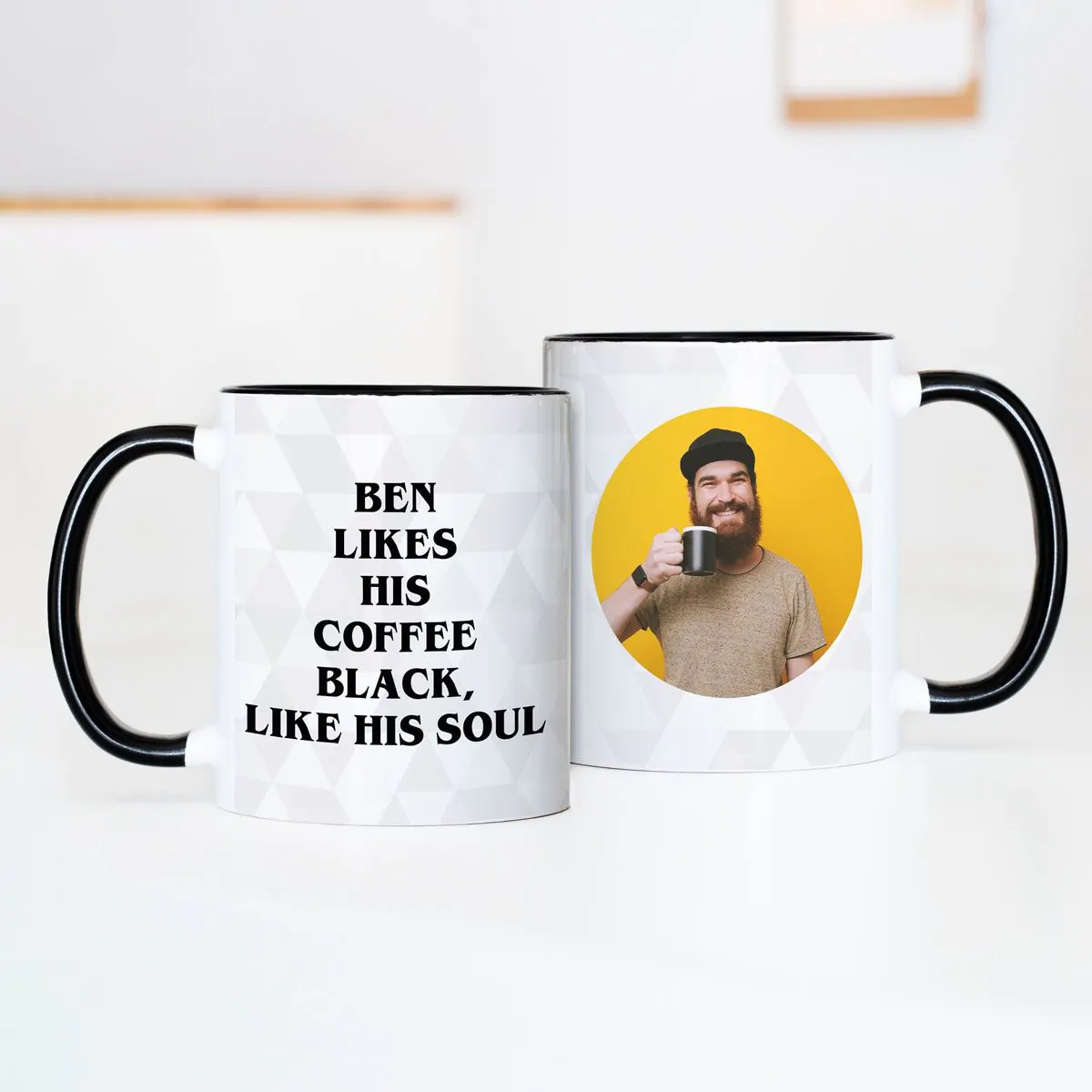 Personalisierbare Tasse mit Bild und Text