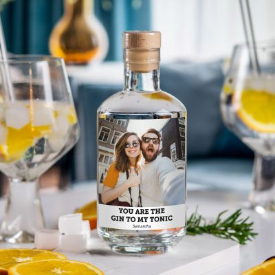 Personalisierbarer Gin mit Foto und Text Personalisierbarer Gin mit Foto und Text