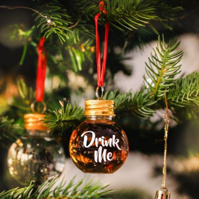 Likör Weihnachtsbaum-Kugeln Likör Weihnachtsbaum-Kugeln
