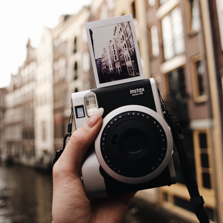 Fuji Instax Mini 90 Sofortbildkameras