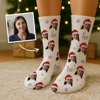 Personalisierbare Socken mit Gesicht und Weihnachtsmütze