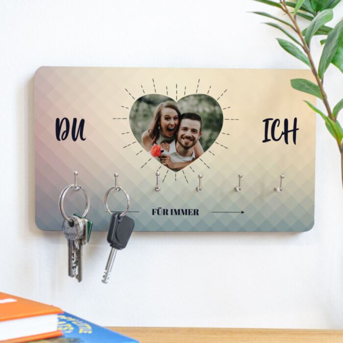 Personalisierbares Schlüsselbrett mit Herz