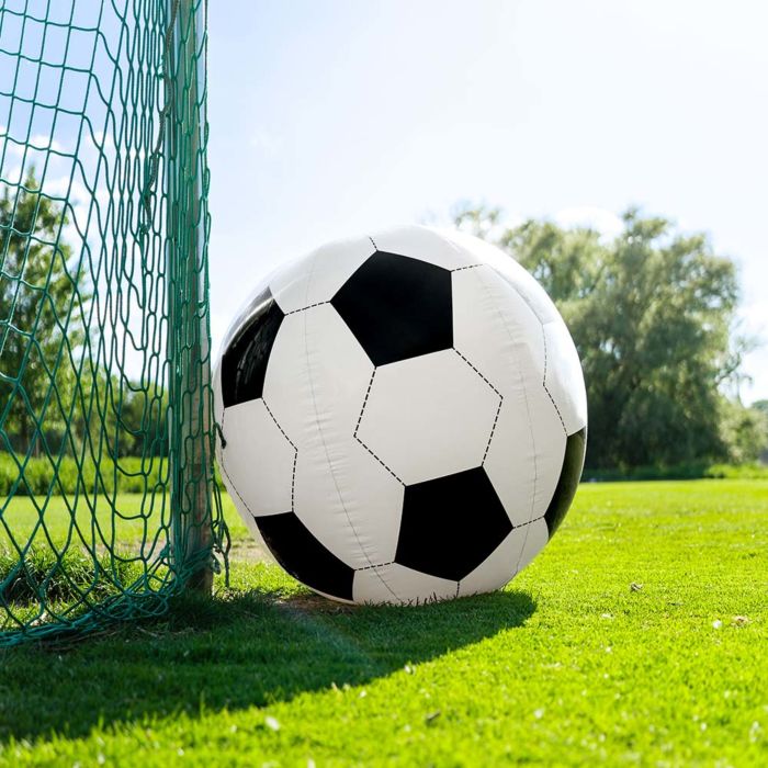 Aufblasbarer Riesen-Fußball