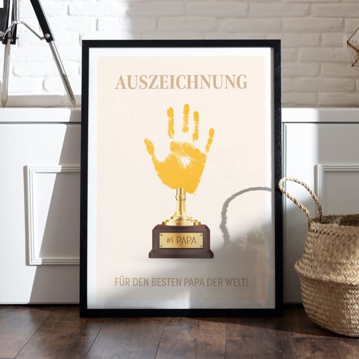 Personalisierbares Poster mit Handabdruck und Pokal