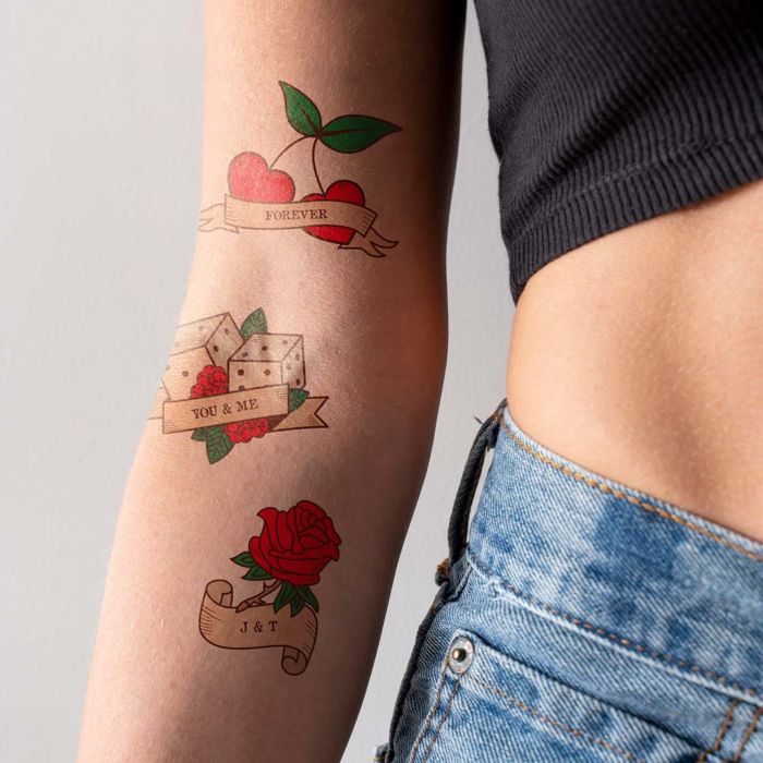 Personalisierbare Tattoos 6er Set mit Retro-Designs und Text