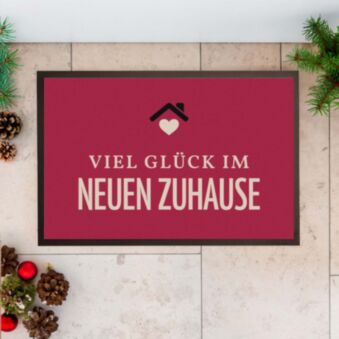Personalisierbare Fußmatte mit Text und Symbol
