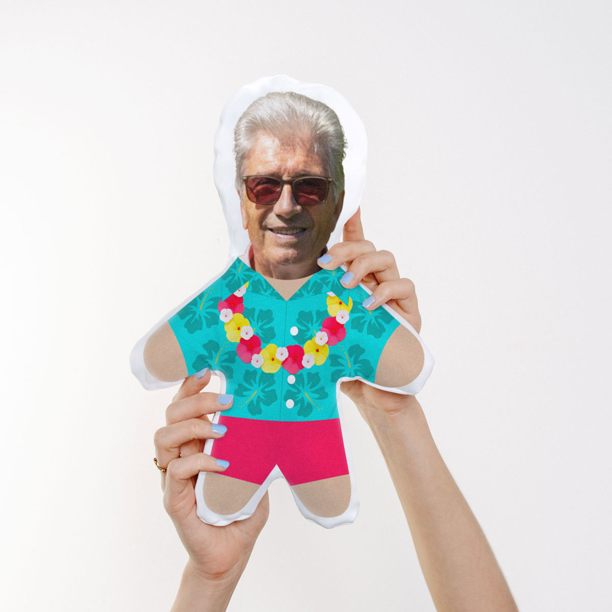 Mini Me im Hawaii-Hemd
