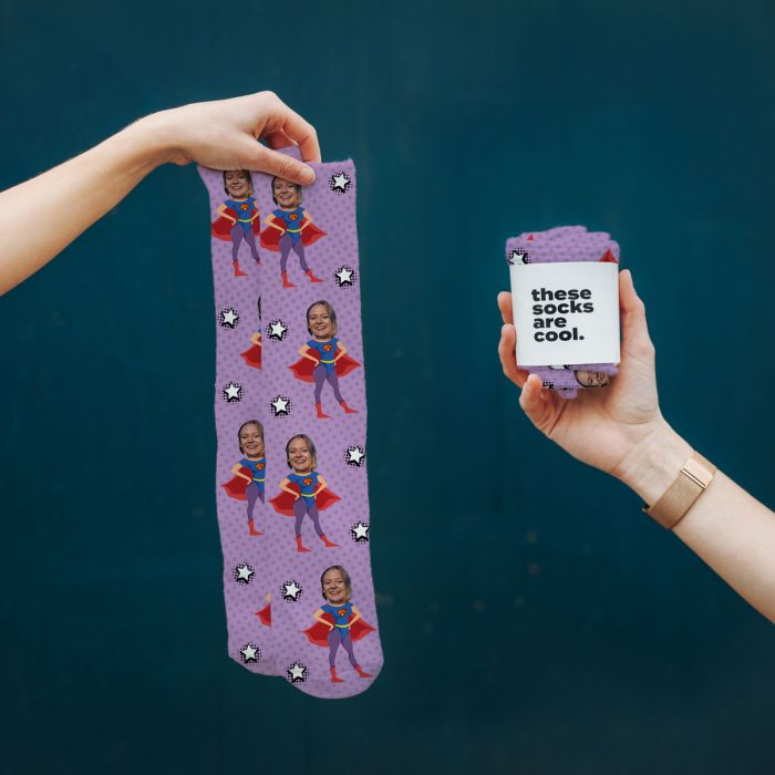 Geschenke für Mama personalisierte Socken Superhelden