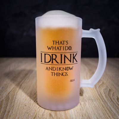 Personalisierbarer Bierkrug I Know Things Personalisierbarer Bierkrug I Know Things