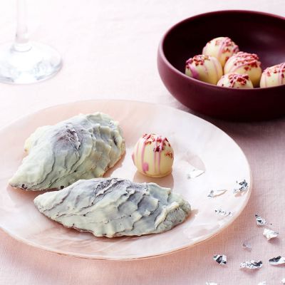 Süßigkeiten - Schokolade-Austern und Champagner-Trüffel